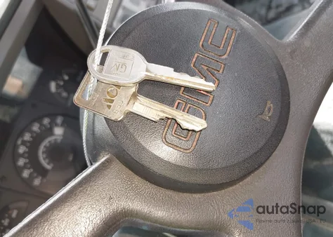 1990 GMC Sierra C2500 z USA, uszkodzony, nr VIN 2GTFC29K3L1515164